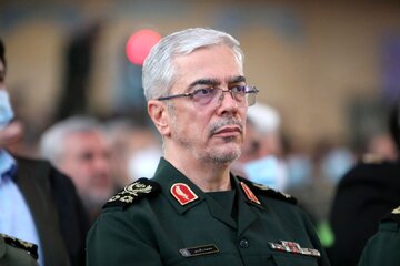 حکم سرلشکر باقری برای استاندار هرمزگان/ آشوری سمت جدید گرفت