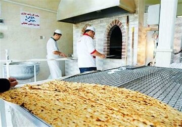 خبر مهم از تغییر روش پرداخت یارانه نان/رییس اتاق اصناف تهران:قیمت فعلی نان بی‌انصافی است