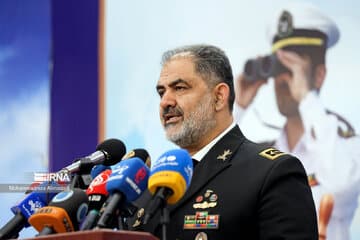 دریادار ایرانی: نیروی دریایی ارتش از سطح راهبردی به «تعیین‌کنند»‌ ارتقا پیدا کرده است‌