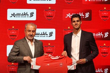 رونمایی از مبلغ قرارداد و آپشن‌های پیام نیازمند در پرسپولیس