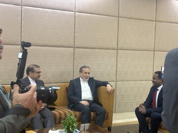 عراقچی: هند و پاکستان با خویشتنداری مانع از تشدید تنش در منطقه شوند/ منطقه نیازمند آرامش است