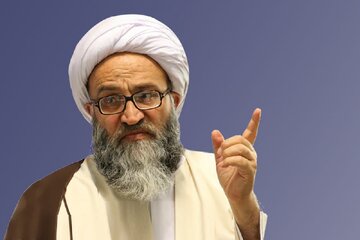 عضو مجلس خبرگان: اگر ما مذاکره را نفی میکردیم، مورد انتقاد قرار میگرفتیم/ مذاکره باید غیرمستقیم باشد و مکان آن را جمهوری اسلامی ایران مشخص کند