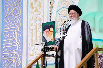 علمالهدی: در برگزاری جشنواره کوچه لاابالی گری انجام شد/ حادثه انفجار بندر رجایی قابل پیشگیری بود/ این سهلانگاری از جنایت هم بدتر است