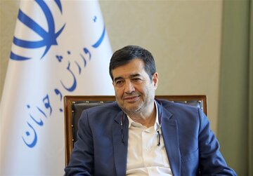 عکس| عیادت وزیر ورزش و جوانان از حسن روشن