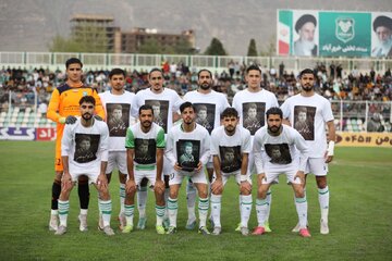 عکس | پوستر باشگاه خیبر با چهره کاپیتان پرسپولیس و برادرش