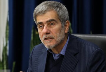 فریدون عباسی: آمریکایی ها قصد دارند که فعالیت هسته ای ایران را به سال ۸۴ باز گردانند/ دست نیروهای مسلح در روند مذاکرات باید روی ماشه باشد