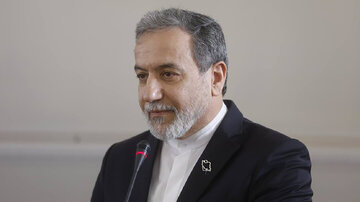 مراسم روز معلم در دانشکده روابط بینالملل با حضور «عراقچی »