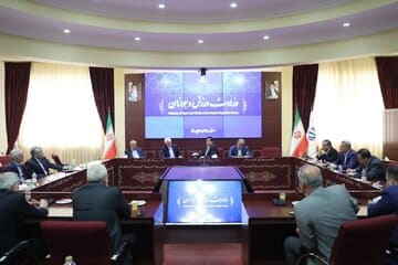 نشست ویژه وزیر ورزش با مدیران باشگاه‌ها برای مهار تورم قراردادها
