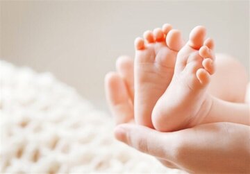 واکنش به پرداخت هدیه ۷۰ میلیونی به نوزادان