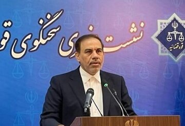 واکنش قوه قضائیه به استفاده برخی زندانیان از موبایل؛ ممنوع و  استثناء است/ ارزش تلفن همراه در زندان ۳۰ برابر بیشتر از بیرون است