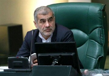 چرا نایب‌رئیس‌ مجلس هنوز عذرخواهی نکرده؟/ افکار عمومی خواستار برخورد قانونی با تصادف فرزند نماینده مجلس با مامور پلیس راهور است
