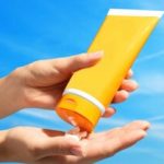 چطور استفاده بیش از حد از کرم‌های ضدآفتاب برای این زن دردسرساز شد/ عکس