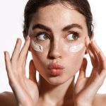 کرم آبرسان کلینیک؛ مرهمی برای پوست خشک