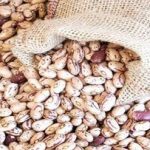 اختلاف قیمت ۲۰۰ هزار تومانی لوبیا چیتی در بازار و فروشگاه‌/ یک بسته بندی ۲۰۰ هزار تومان آب می‌خورد