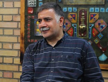تندروها در حال دست و پا زدن برای حذف نشدن هستند
