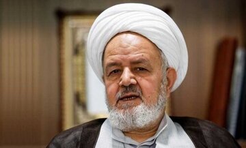 رئیس دفتر عقیدتی فرماندهی کل قوا: آنچه که مقام معظم رهبری از ملتش انتظار دارد مقاومت، انسجام و همبستگی ملی است/ در قدرت نرم ناقص عمل کرده‌ایم