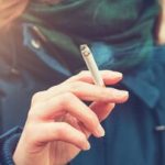 سبقت دخترها از پسرها در مصرف سیگار