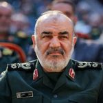 سردار سلامی: در تاریخ کشورهایی می‌بینیم که از صفحه روزگار محو شده‌اند/ آستانه تحمل ملت ما درباره تحریم‌ها بالاست/ ترس ملت ایران از جنگ ریخت