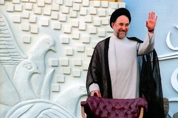 سید محمد خاتمی در سالگرد ارتحال امام در سال ۱۳۷۷ چه گفته بود؟/ چشمی در ایران نماند که از ماتم ایشان گریان نشود