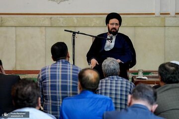 سیدعلی خمینی: مسئولیت را نعمت الهی بدانید و تلاش کنید