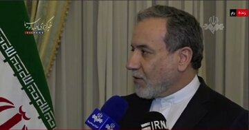عراقچی به گروسی: ایران به هر تحرک نامناسب اروپا واکنش مقتضی نشان می‌دهد