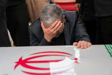 عراقچی:برخلاف رژیم ضعیف اسرائیل،ما تلفات خود را پنهان نمی‌کنیم/ما به شهدای خود که الگوهای ما هستند افتخار می‌کنیم