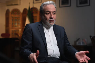 عراقچی:تصمیم مجلس ایران نتیجه مستقیم نقش تأسف‌بار گروسی است