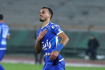 عکس| واکنش یک استقلالی به شایعه پیوستن به پرسپولیس