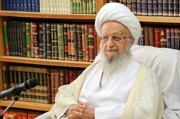 فتوای آیت‌الله مکارم شیرازی: هر شخص یا رژیمی، رهبری و حاکمیت را تهدید کند، حکم محارب دارد