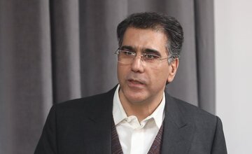 معزی: نظریه هسته سخت ابطال شد/ حاکمیت هر دوقطبی سازی را اقدام علیه امنیت ملی ببیند