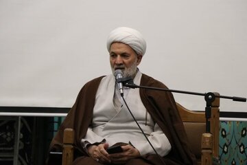 نماینده قم: اگر کسی دنبال لابی و فشار بوده همتی و مجموعه‌اش بوده‌اند/ اتهام اصلی در مورد وزیرسابق اقتصاد است/ مجلس از او شکایت می‌کند