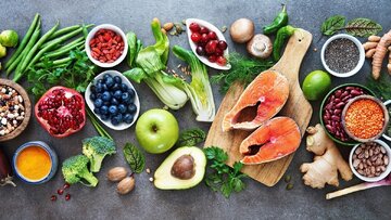 چه بخوریم که انرژی‌مان در طول روز حفظ شود؟