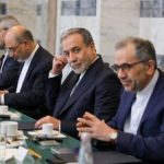 کارلسون: ایران نه سلاح هسته‌ای دارد و نه قصد تولید آن را / آمریکا در جنگ با ایران می‌بازد