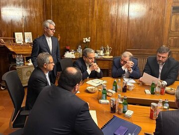جواد لاریجانی گزینه مناسبی برای هدایت مذاکرات است / در اوج جنگ هم با دشمن مذاکره کردیم/ نباید افراد مرعوب، مجذوب یا دروغگو را به مذاکره بفرستیم