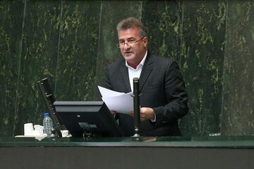 درخواست فوری یک نماینده از مردم؛ ممکن است از سیم‌ کارت‌های اجاره‌ای برای انجام اقدامات خرابکارانه استفاده شود/ شاید تبعات سنگینی داشته باشد