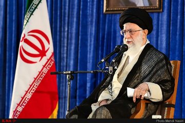رهبر انقلاب: جمهوری اسلامی استحکام بی‌نظیر پایه‌های نظام و کشور را به دنیا نشان داد/ به کوری دشمن خواهیم توانست ایران را به اوج ترقی و افتخار برسانیم