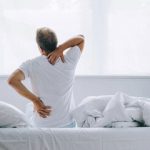 علت تشدید کمردرد در ساعات اولیه صبح