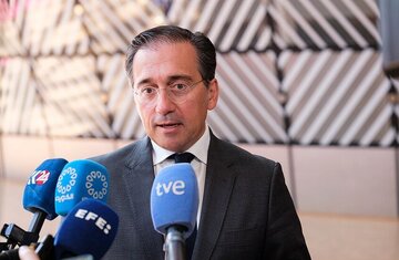 وزیر خارجه اسپانیا: کشتی‌های حامل سلاح برای اسرائیل اجازه توقف در بنادر ما را ندارند