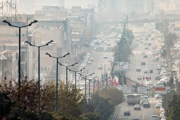 وضعیت هوای تهران نارنجی و همچنان آلوده است