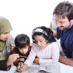 چگونه با فرزندانمان درباره جنگ صحبت کنیم؟/ ۸ توصیه مهم