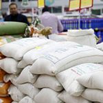 کالاهای اساسی به‌وفور در بازار موجود است/ روغن به‌زودی انبوه توزیع می‌شود
