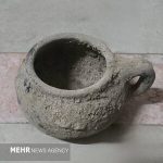 کشف و ضبط ۹ قلم شیء تاریخی پیش از اسلام در دماوند/ عکس