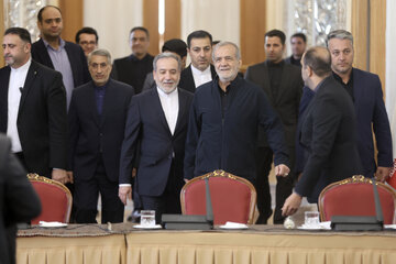 گزارش عراقچی درباره میزبانی از رییس‌جمهور در وزارت خارجه
