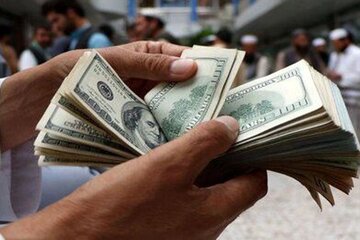 آقای دادستان ! با بابک زنجانی به خاطر بازی خطرناک نرخ‌سازی برای دلار برخورد کنید