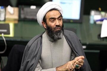 ادبیات تند عضو جبهه پایداری در نقد بیانیه جبهه اصلاحات: عقل سیاسی ندارند/ مگر مردم ایران با یکدیگر قهر کرده‌اند که امروز نیازمند آشتی ملی باشیم؟