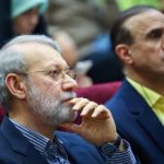 استقبال عجیب از علی لاریجانی در لبنان با برنج + تصویر