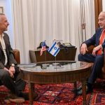 انتظاری که آمریکا و اسرائیل از نوزادان و کودکان گرسنه دارند: محکوم کنید تا غذا بدهیم/عکس