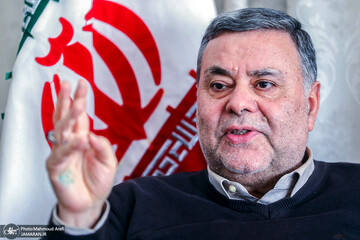 انتقاد ادامه دار تسنیم از محمد صدر و اظهاراتش در مورد روسیه؛  او حتی از درک حداقلی‌ترین بایسته‌های جاری در عالم سیاست عاجز است