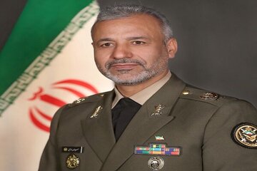 تبریک روز خبرنگار از سوی یک مقام ارتش/ رهبری روزنامه نگاران را سنگرنشینان دفاع از حقیقت در میدان جنگ روایت‌ها می دانند