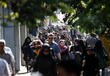 تجربه مکرر بحران جامعه را فرسوده کرده؛ بدنه و نیروهای اجتماعی ایران را ترک کردند